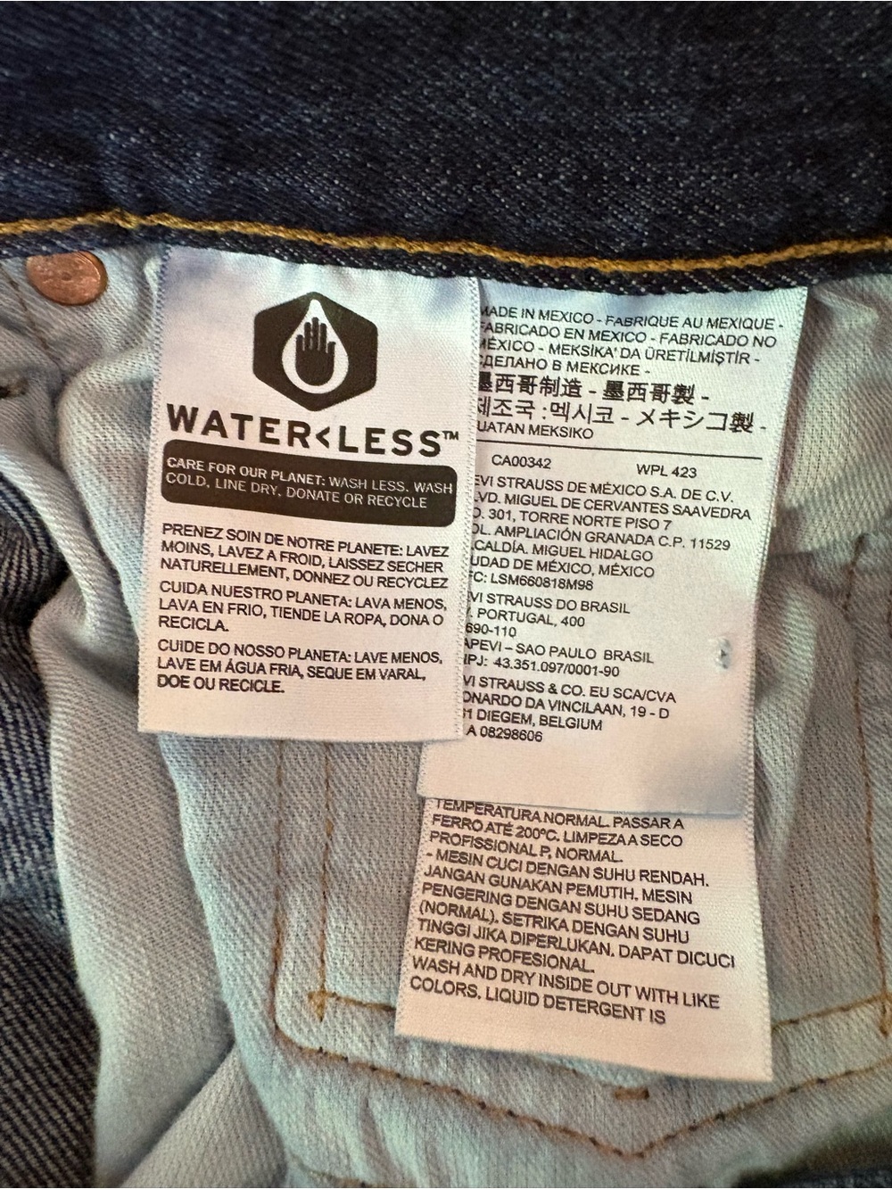 Levi’s 501 Denim Cutoff Shorts W34 Raw Hem Distressed - Picture 4 of 9